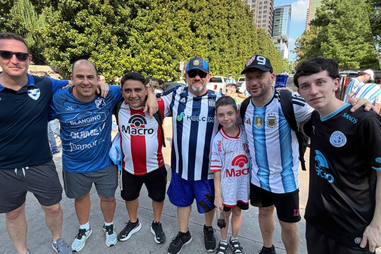 Banderazo argentino en Dallas.