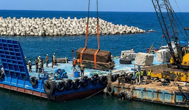Hallazgo histórico: rescatan del mar restos del Faro de Alejandría, una de las siete maravillas del mundo.
