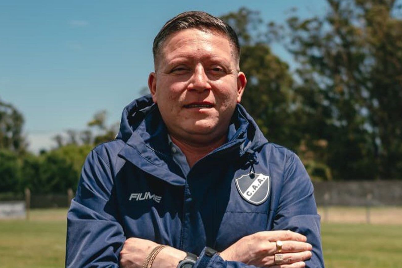 Martel, uno de los entrenadores que Racing tiene en la mira.
