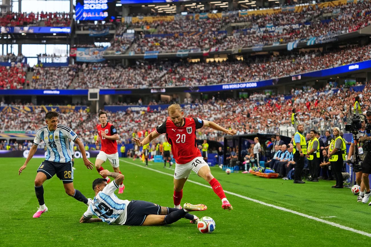 Austria y Argelia definen al segundo del Grupo J del Mundial.