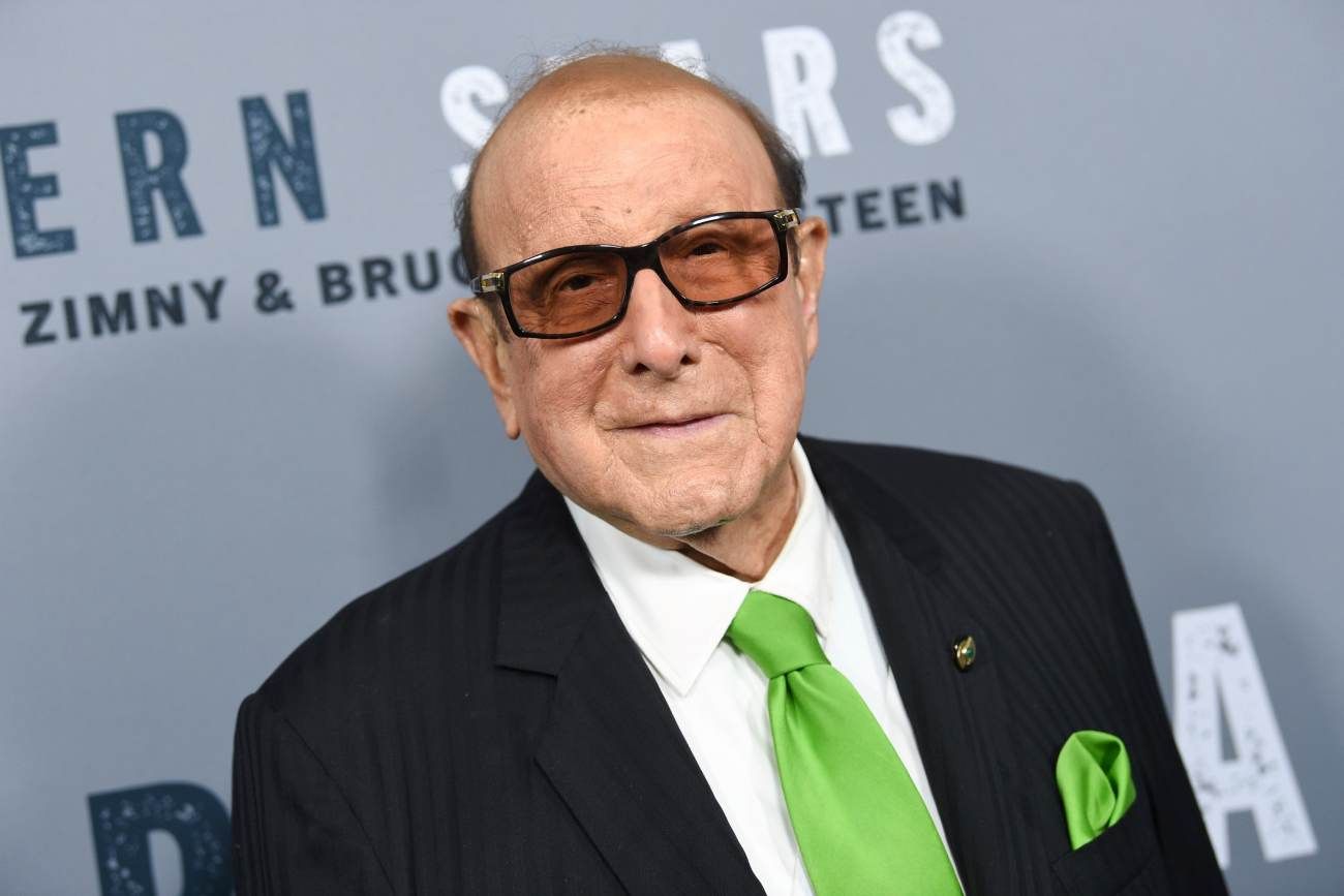 Clive Davis, fotografiado en un evento de 2019. (AP)