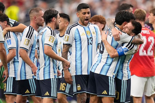 Argentina ganó con goles de Messi y se metió en 16avos de final.