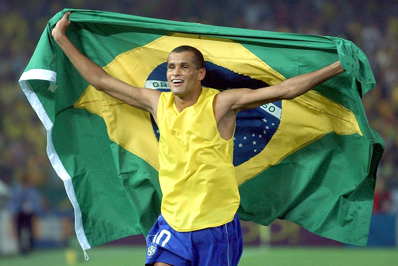 Rivaldo, leyenda del fútbol de Brasil.