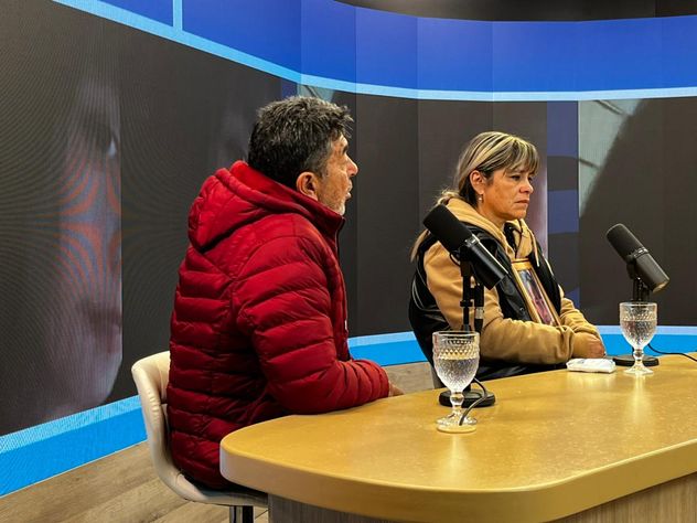 A un mes del femicidio de Agostina Vega, los abuelos de la adolescente asesinada, estuvieron en La Voz En Vivo.