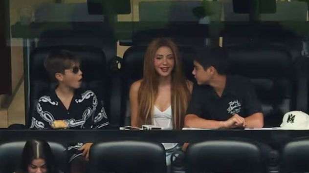 Shakira asistió al partido entre Argentina y Austria junto a Milan y Sasha desde uno de los palcos preferenciales del estadio.