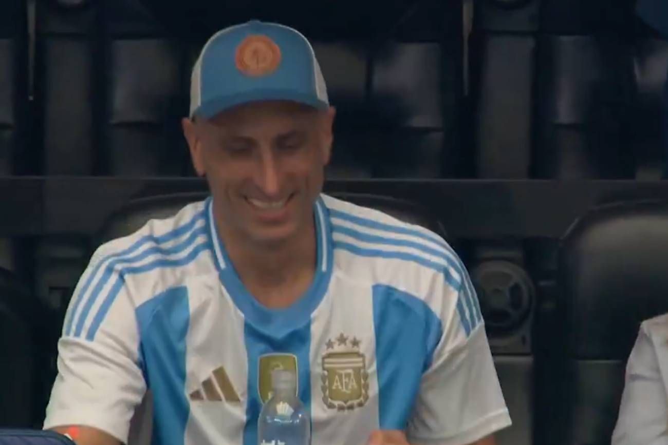 Manu fue a ver a la selección argentina.