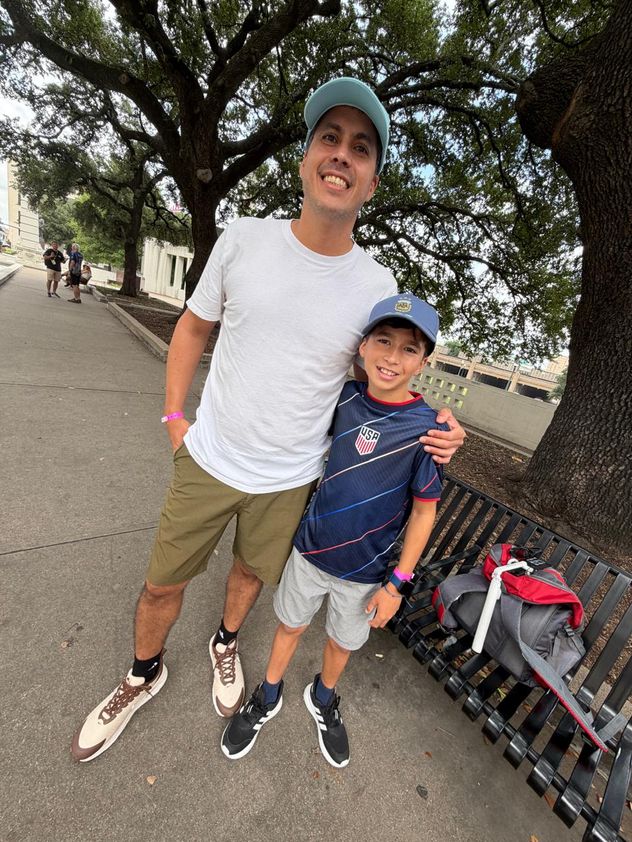 Los hinchas argentinos en Dallas siguen asombrados por Messi.