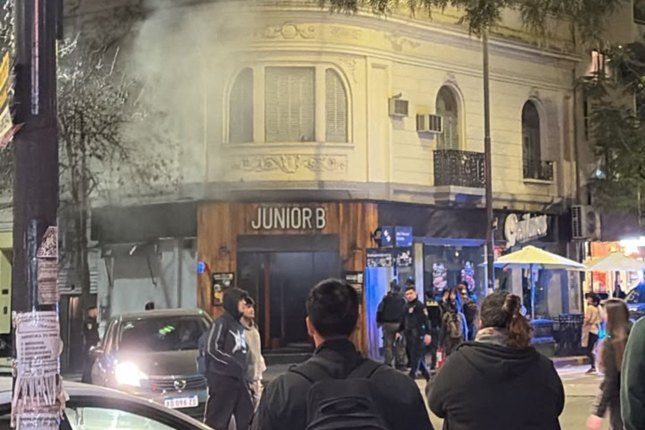 Se incendió Junior B, un restaurante en Nueva Córdoba