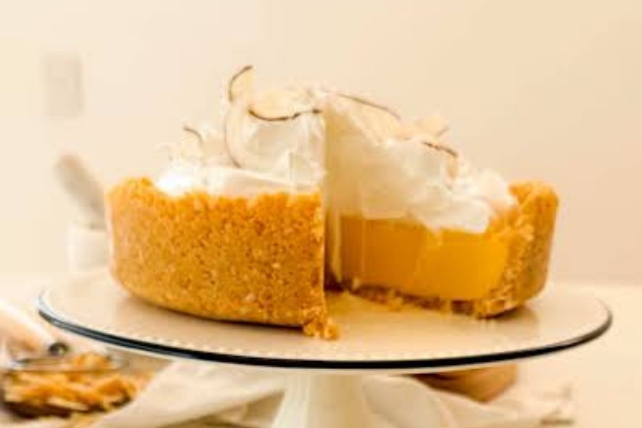 Pie de mango y merengue suizo: la receta fácil que no necesita amasado.