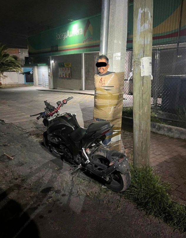 Los presuntos ladrones detenidos por el "Batman de Lagos de Moreno".