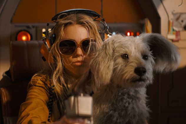 Milly Alcock en una escena de "Supergirl”.