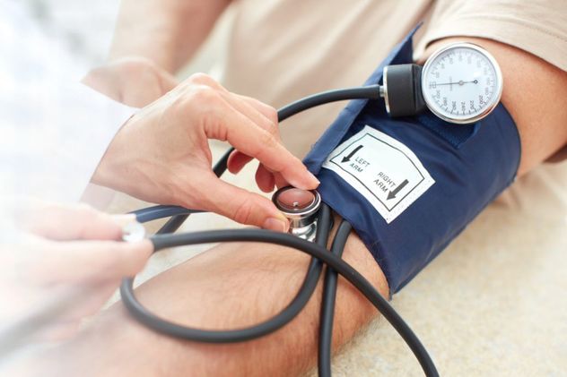Más allá del colesterol: las señales que pueden afectar la salud cardiovascular después de los 60.