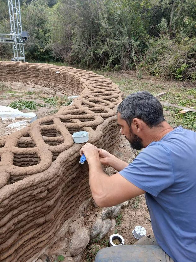 Así funciona Barrobot, construcciones en barro en 3D.