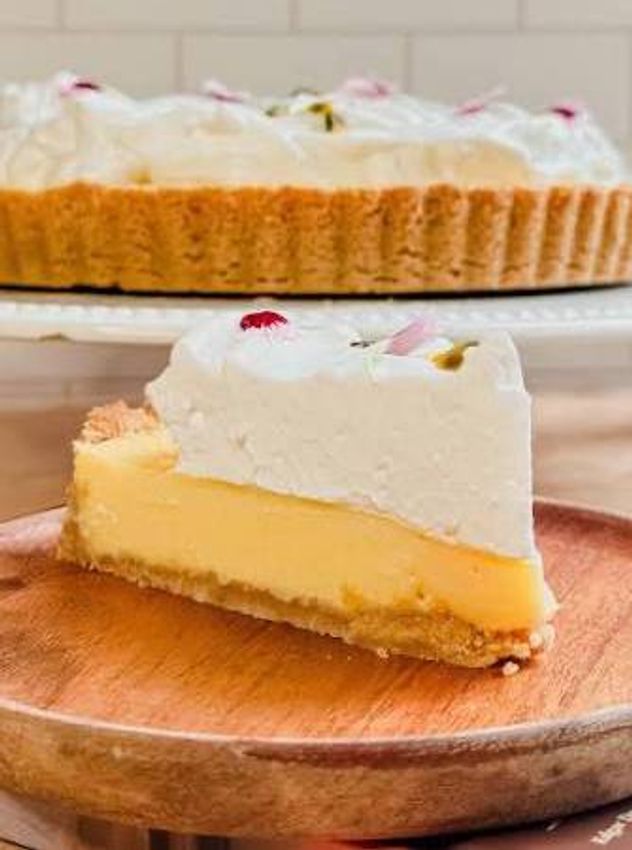 Pie de mango y merengue suizo: la receta fácil que no necesita amasado.