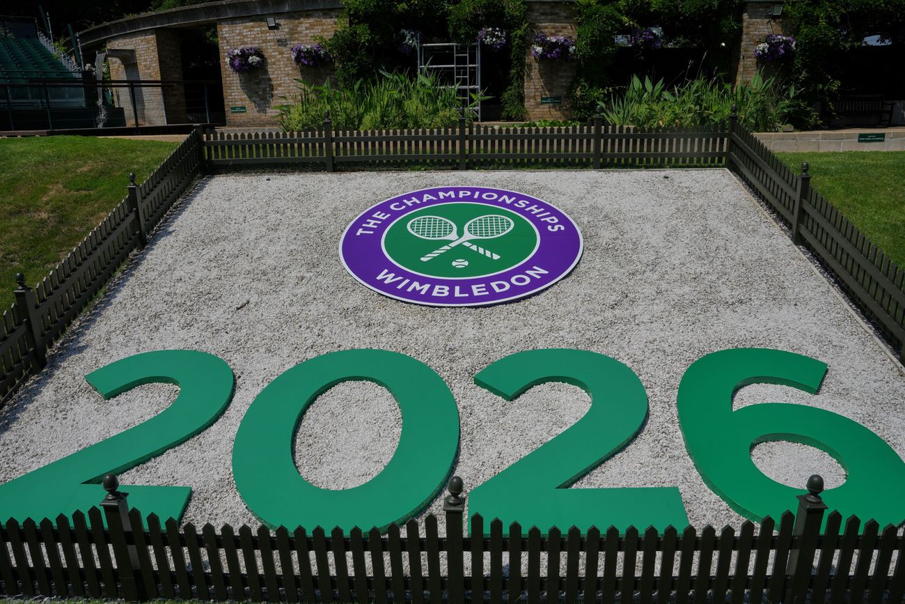 Los 12 tenistas argentinos que buscaron un lugar en el cuadro principal de Wimbledon, en ambas ramas, no lograron superar la clasificación. (AP)