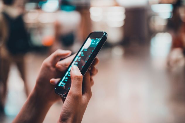 El sistema de Alertas de Terremotos de Android utiliza los acelerómetros de los teléfonos, que son los mismos sensores empleados para rotar la pantalla del dispositivo. 
