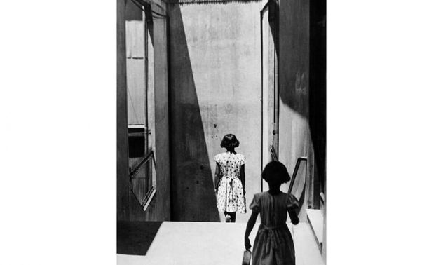 Sergio Larraín fotógrafo chileno. La periodista Catalina Mena presentó un libro sobre su obra y vida. 