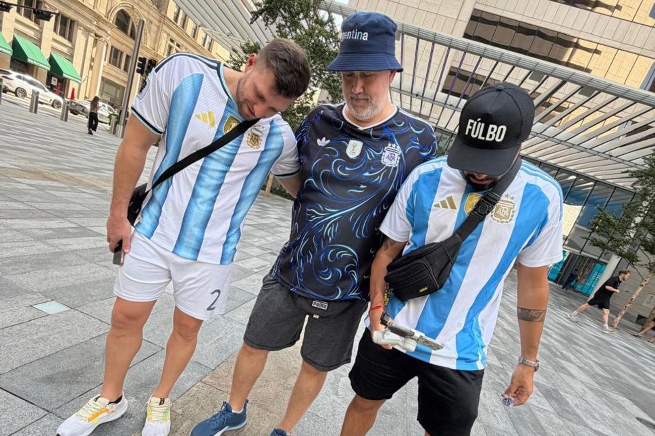 Los argentinos esperan por Lionel Messi y la selección argentina en Dallas. (La Voz)