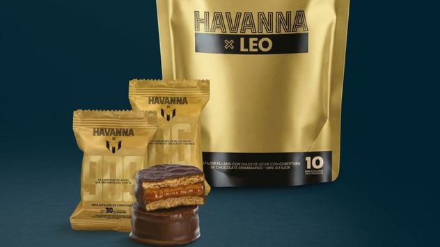 La edición especial Havanna x Leo incluye 10 mini alfajores de chocolate y dulce de leche en un packaging exclusivo inspirado en Lionel Messi.
