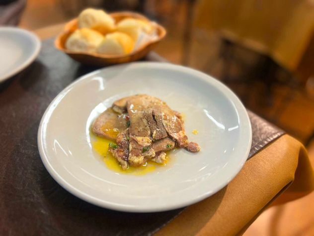 El comedor del club Las Flores funciona desde hace más de tres décadas.