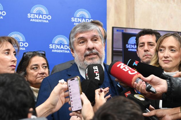 José Mayans, presidente del interbloque Popular, en conferencia de prensa