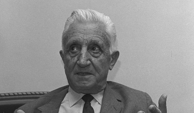 Arturo Illia.
