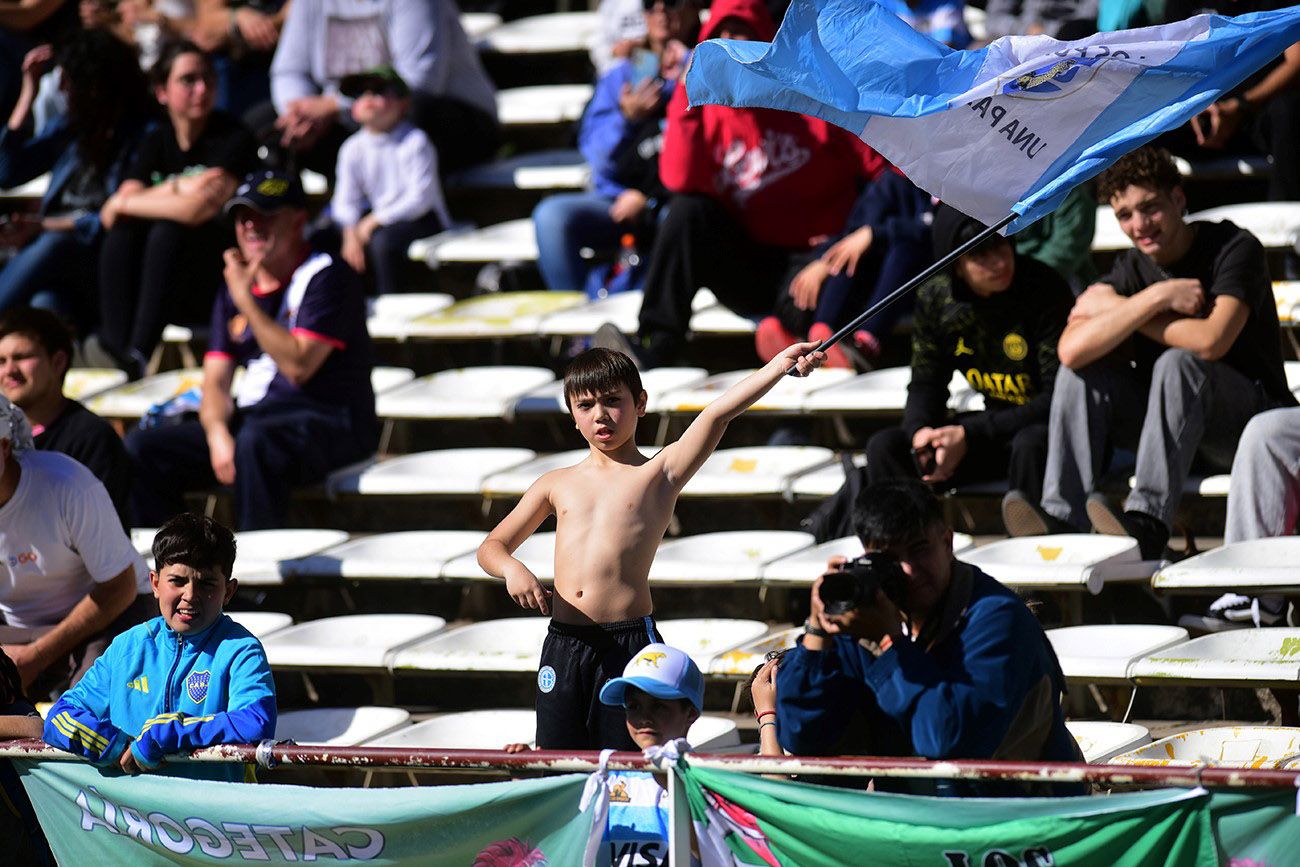 Entrenamiento abierto de los Pumas en 2025 en el Estadio Kempes.