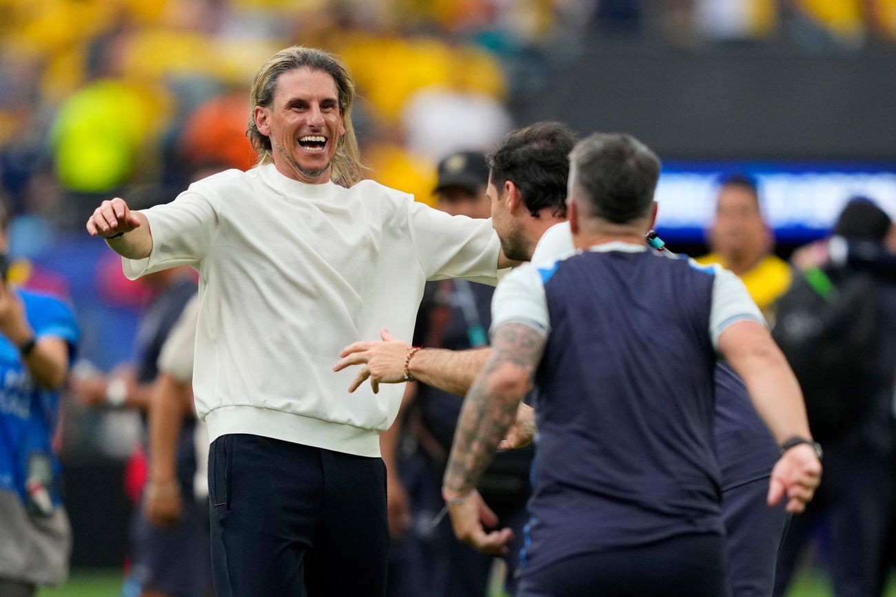 La inesperada frase del Indio Solari que dijo Beccacece y que estalló tras ganarle a Alemania