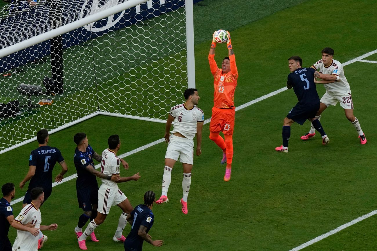 Uruguay vs. España, por la última fecha de la fase de grupos en el Mundial.