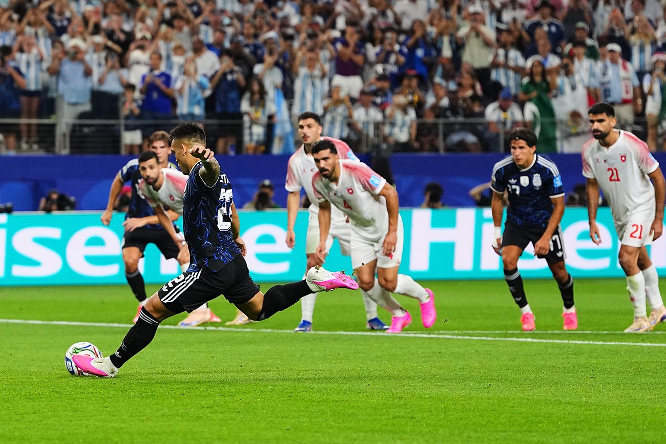 Lautaro Martínez marcó, de penal, el segundo gol de Argentina frente a Jordania, por el Grupo J del Mundial 2026.
