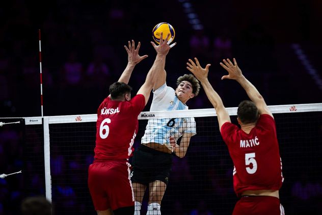 La Selección Argentina de vóley cayó ante Turquía en el tercer partido de la segunda week de la VNL.
