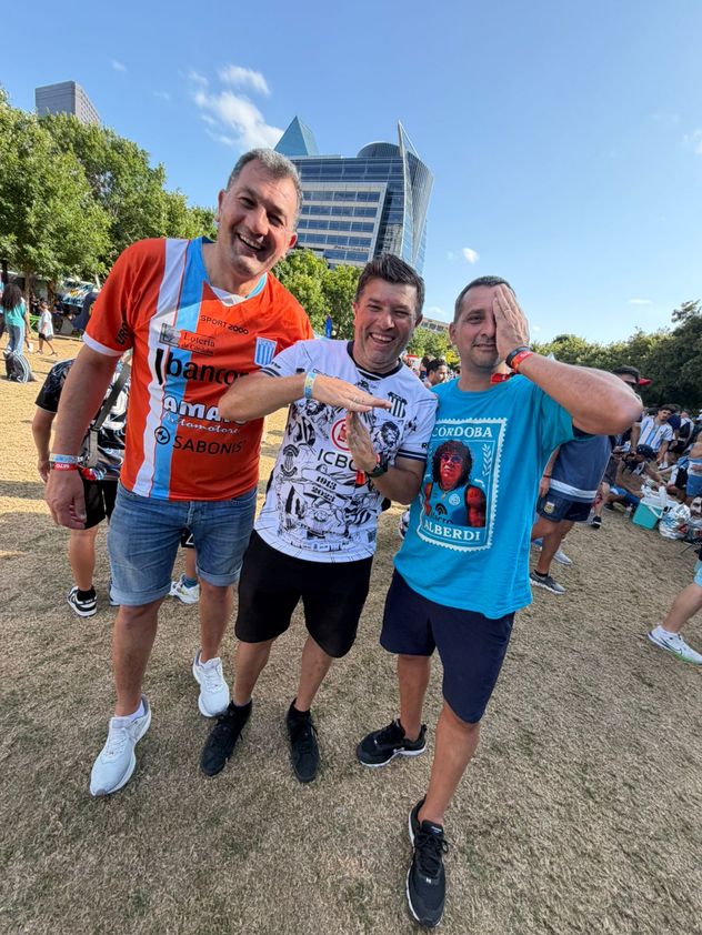 Belgrano y Talleres en el banderazo.