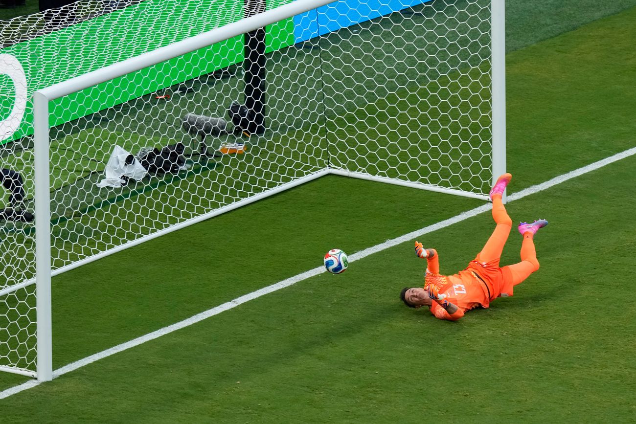 Muslera y un error increíble.