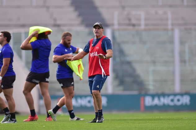 Felipe Contepomi en el entrenamiento abierto de Los Pumas en el Estadio Mario Alberto Kempes.