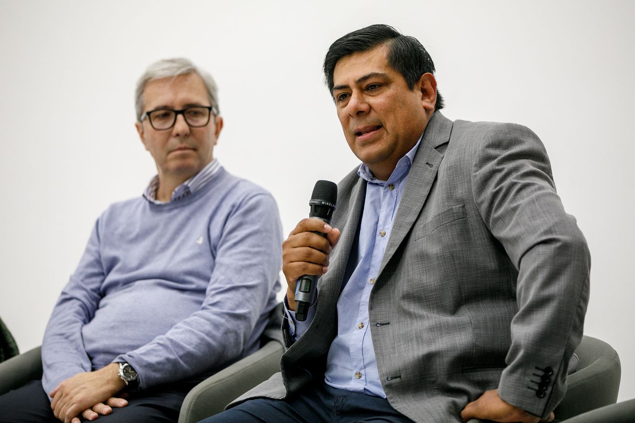 Presentación del libro Alfonsín y los intelectuales, de Alfio Acosta. Participaron Jhon Boretto, Mario Riorda y Juan Manuel González. 