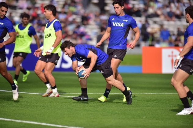 Mateo Carreras en el entrenamiento abierto de Los Pumas en el Estadio Mario Alberto Kempes.