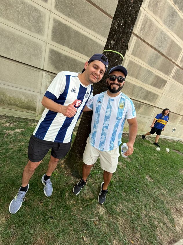 Belgrano y Talleres en el banderazo.