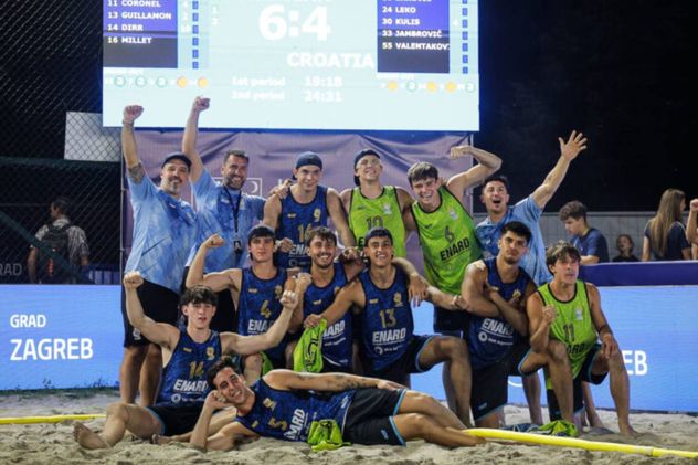 El seleccionado argentino masculino se quedó con la medalla de bronce en el Mundial de Croacia de beach handball.