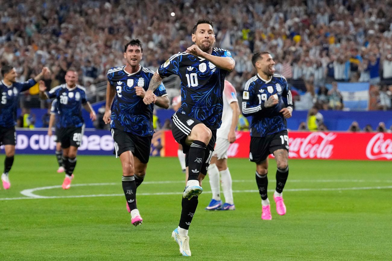 Argentina venció a Jordania 3 a 1, con un gol de Messi, y pasó a la siguiente ronda. 