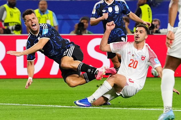 Argentina venció a Jordania 3 a 1 y finalizó la fase de grupos con el puntaje ideal.