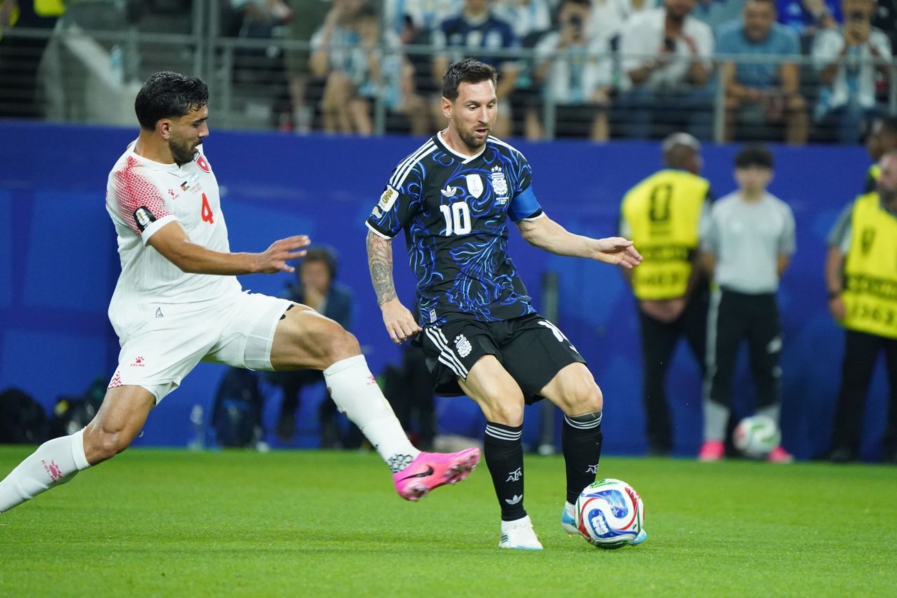 Lionel Messi con la Argentina ante Jordania, por el Mundial 2026.
