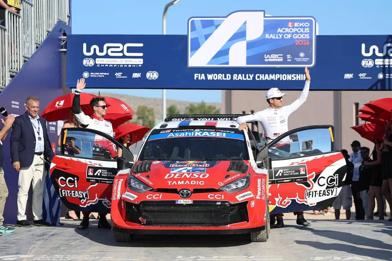 El francés Sebastien Ogier (Toyota Yaris) obtuvo en el Rally de Acropolis su 69° triunfo, que lo pone en carrera en busca de su 10° cetro mundial. 