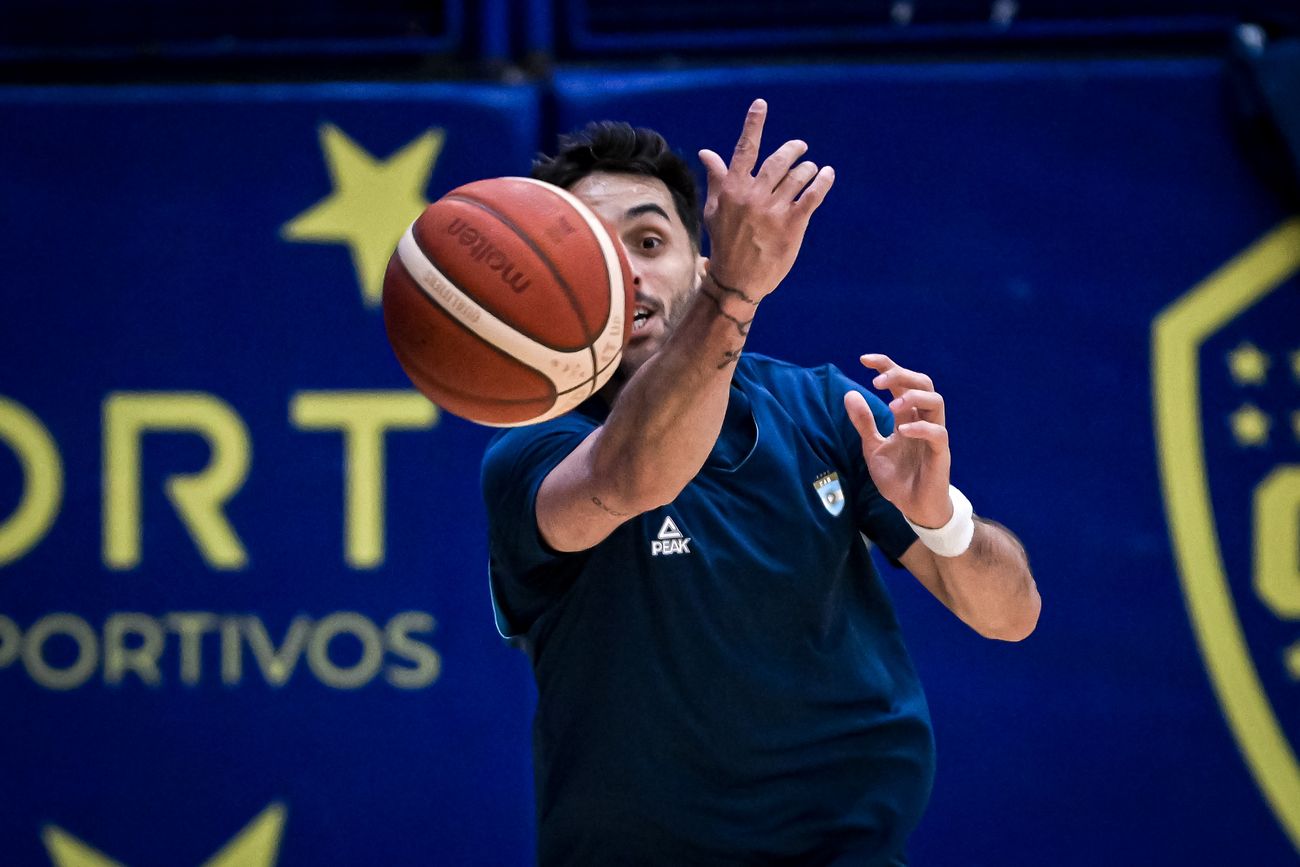 Facundo Campazzo cumple 15 años en la selección argentina. (Prensa CAB)