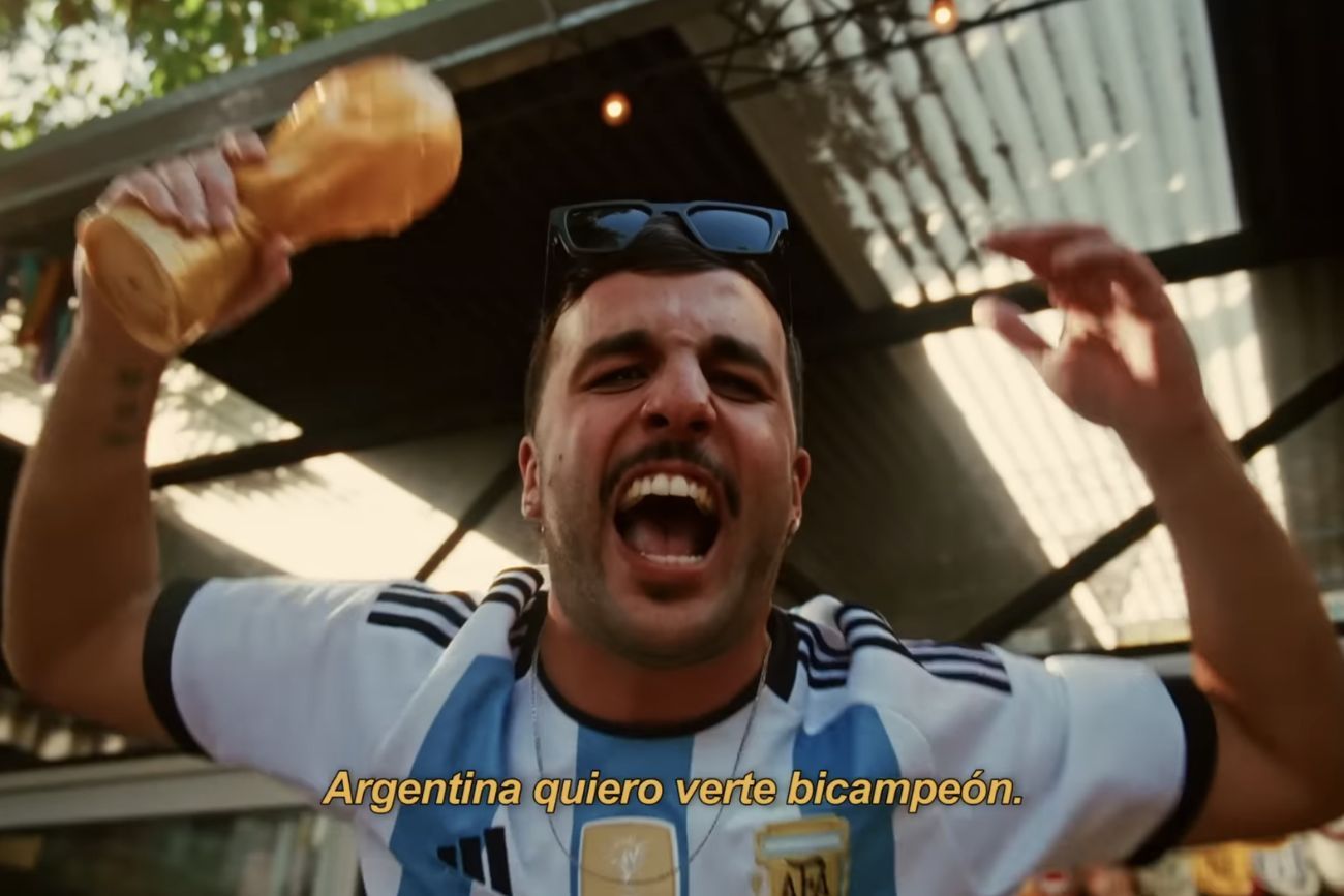 Palmito Música es el creador de La cuarta estrella, basado en "No me arrepiento de este amor" de Gilda