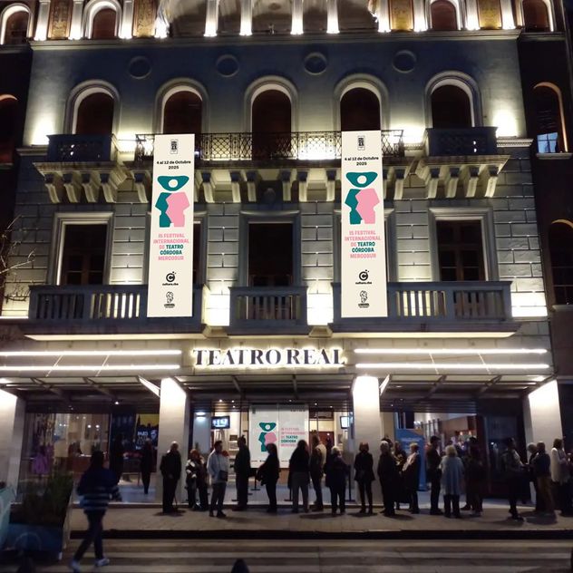 El Teatro Real cumple 99 años y lo festeja este martes.