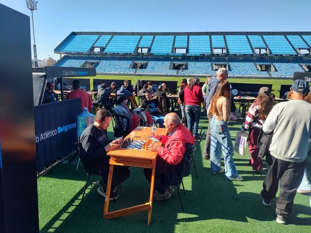 Belgrano celebró los 20 años de su Escuela de Ajedrez con un gran torneo en el Gigante de Alberdi.