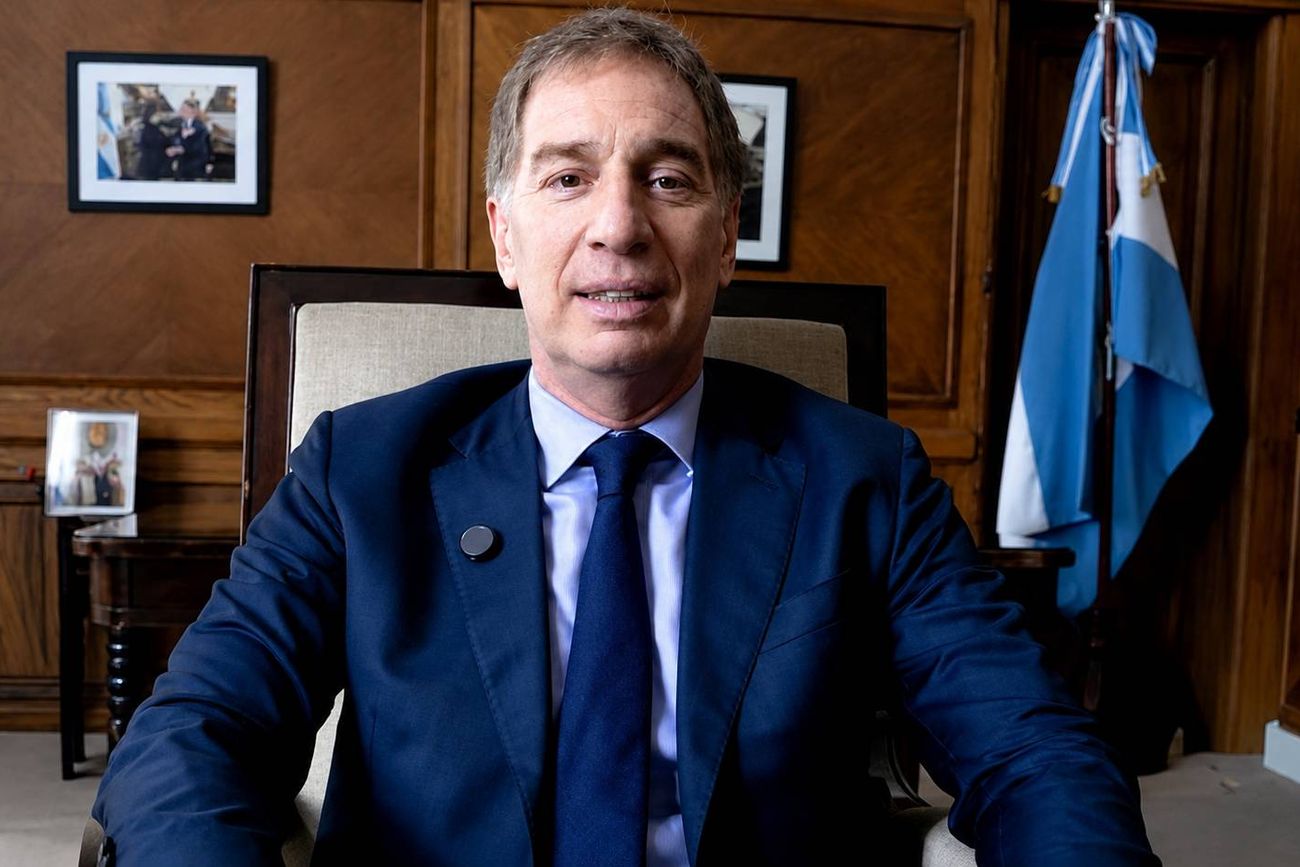 Santilli asume como jefe de Gabinete y respalda a Milei: “El liderazgo es claro y me gustaría que sea reelecto”
