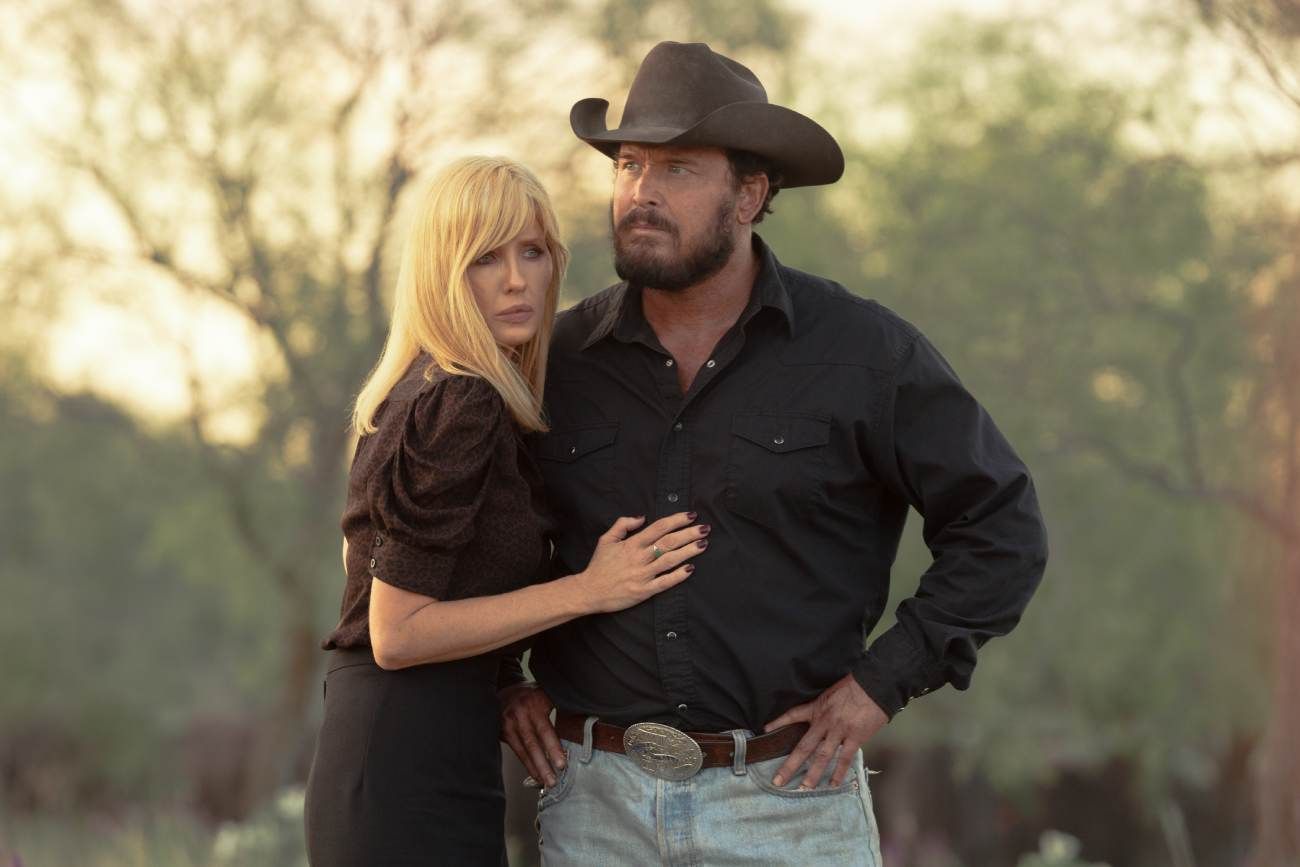 Kelly Reilly y Cole Hauser, protagonistas de "Rancho Dutton". (Paramount+)