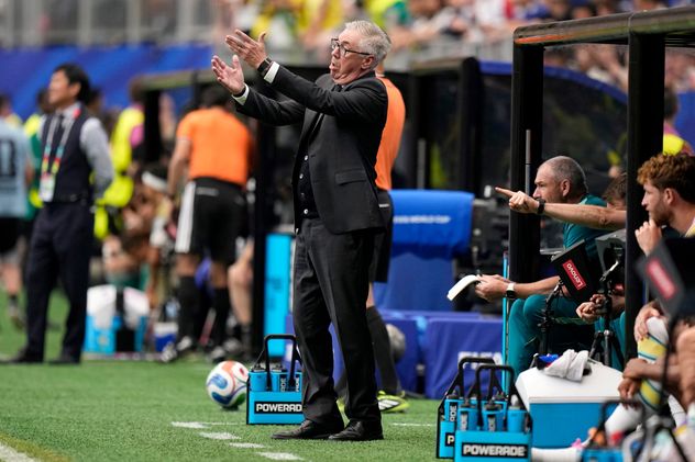“Tenemos muchos recursos en la cancha y en el banco. Es importante que los jugadores, a nivel individual, estén en buen nivel", destacó Carlo Ancelotti.