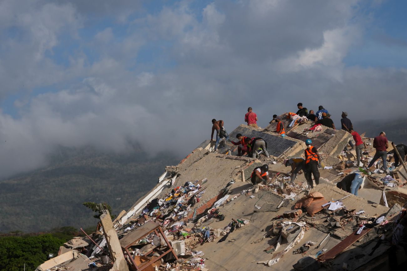 Tareas de rescate en Venezuela.